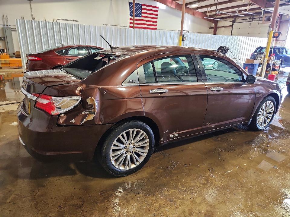 2012 Chrysler 200 Limited