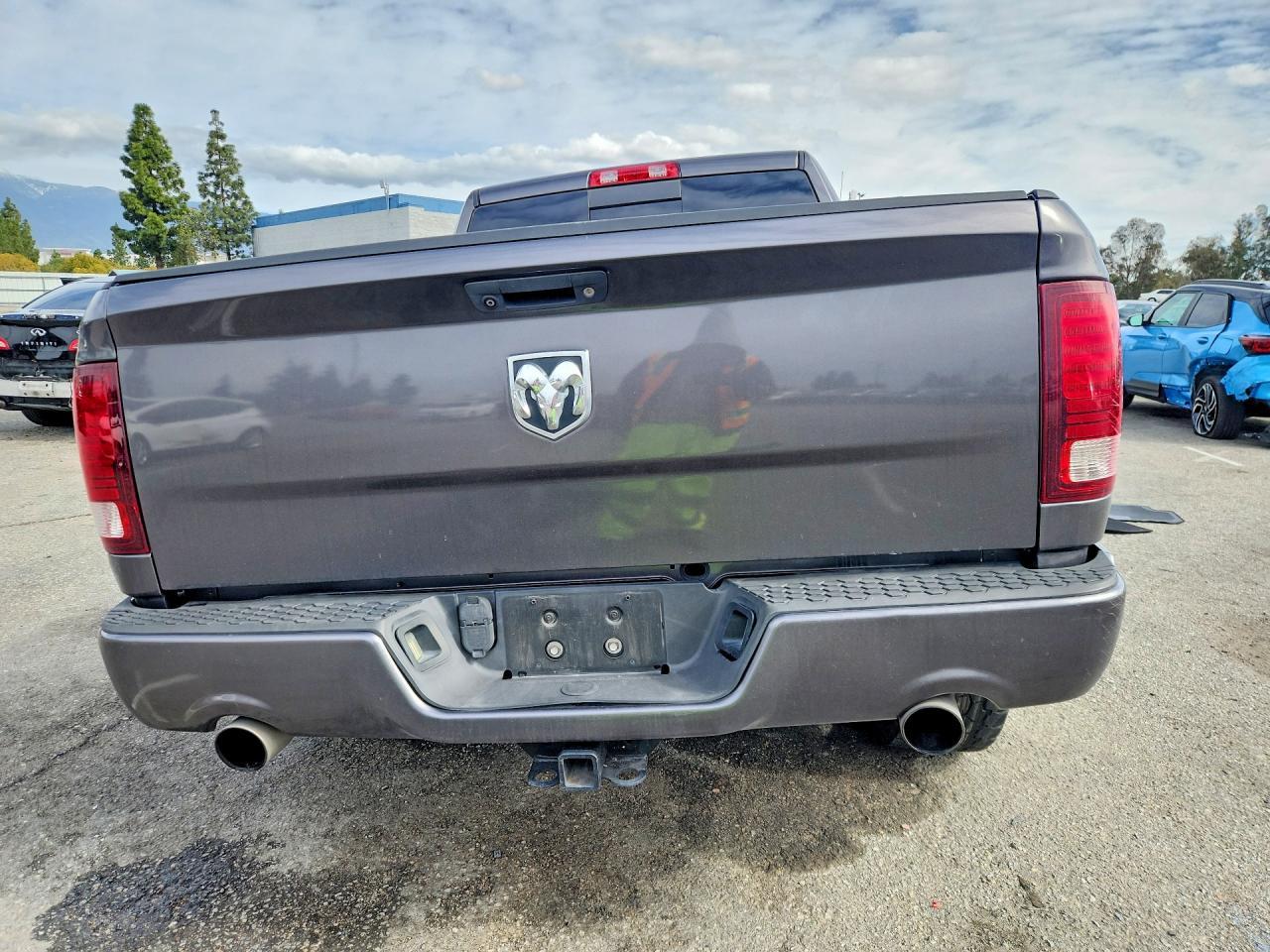 2014 Dodge RAM 1500 Sport