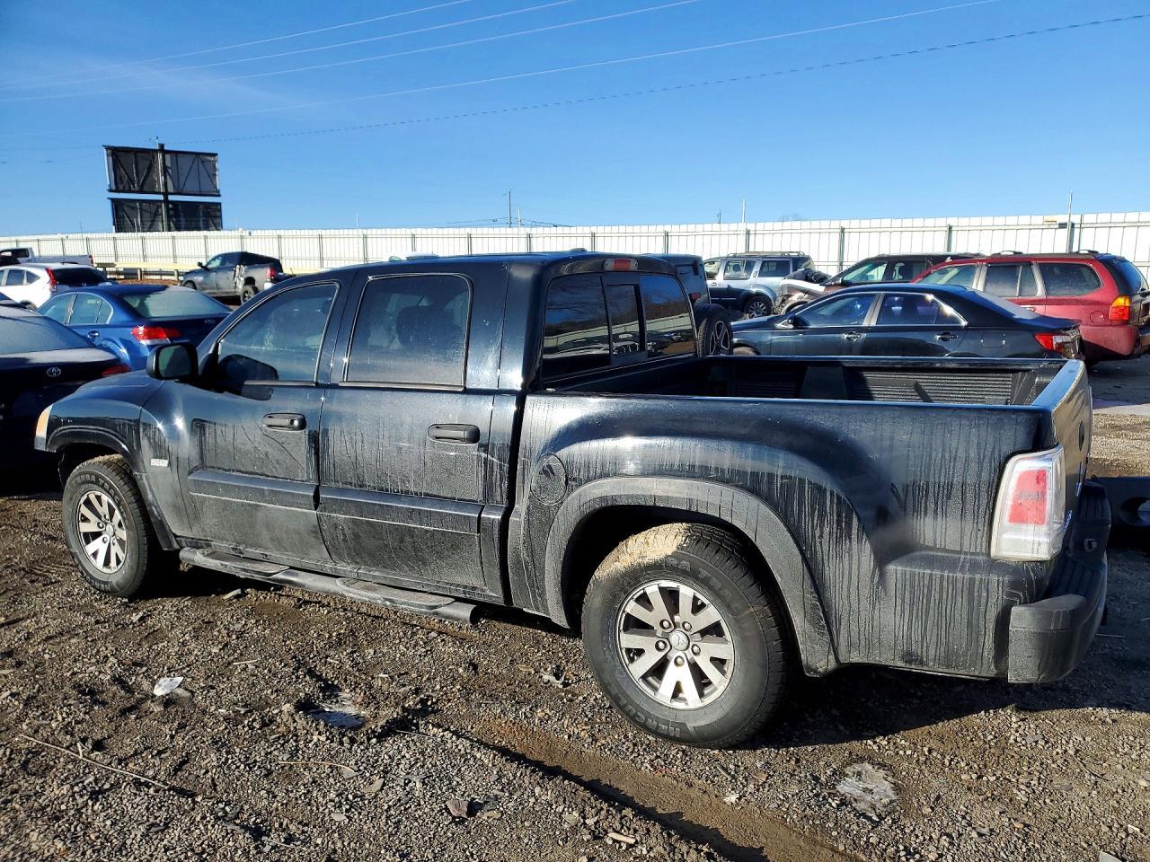 2006 Mitsubishi Raider Durocross