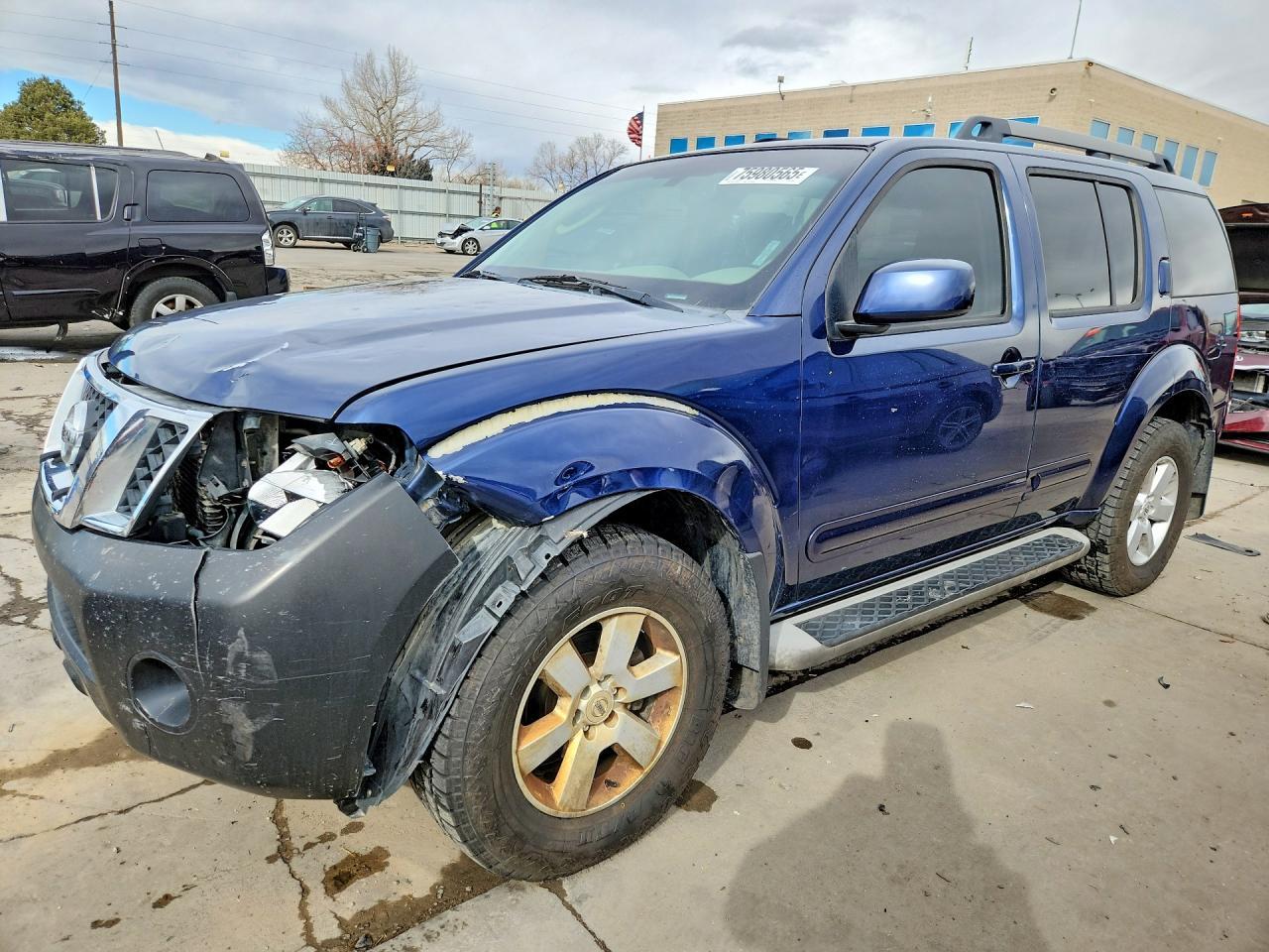 2011 Nissan Pathfinder s