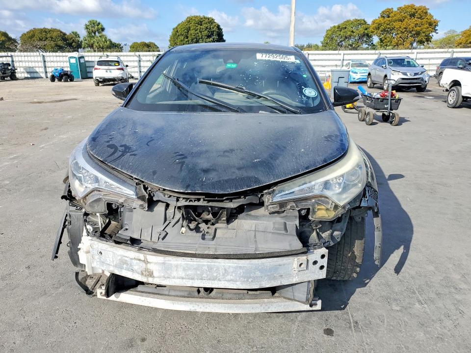 2018 Toyota C-hr xle