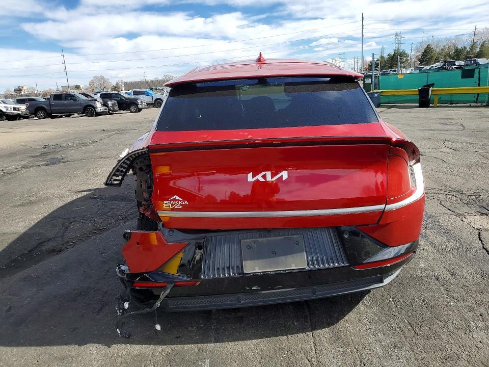 2022 KIA EV6 Light