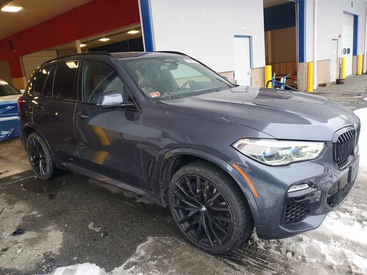 2020 BMW X5 M50i