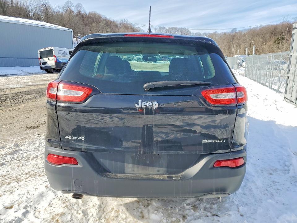 2015 Jeep Cherokee Sport