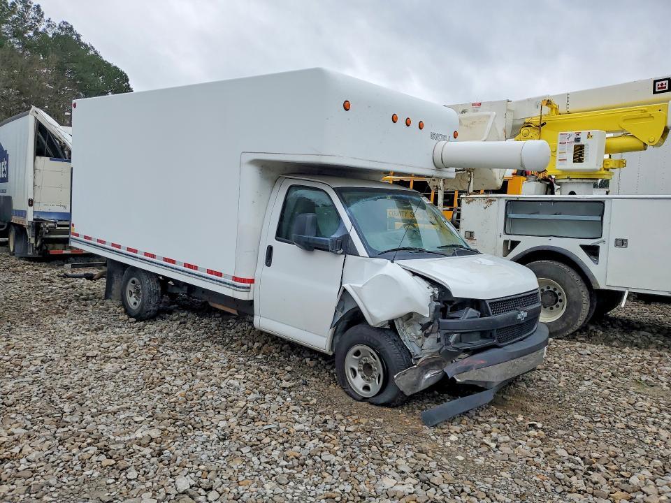 2020 Chevrolet Express Delivery Truck