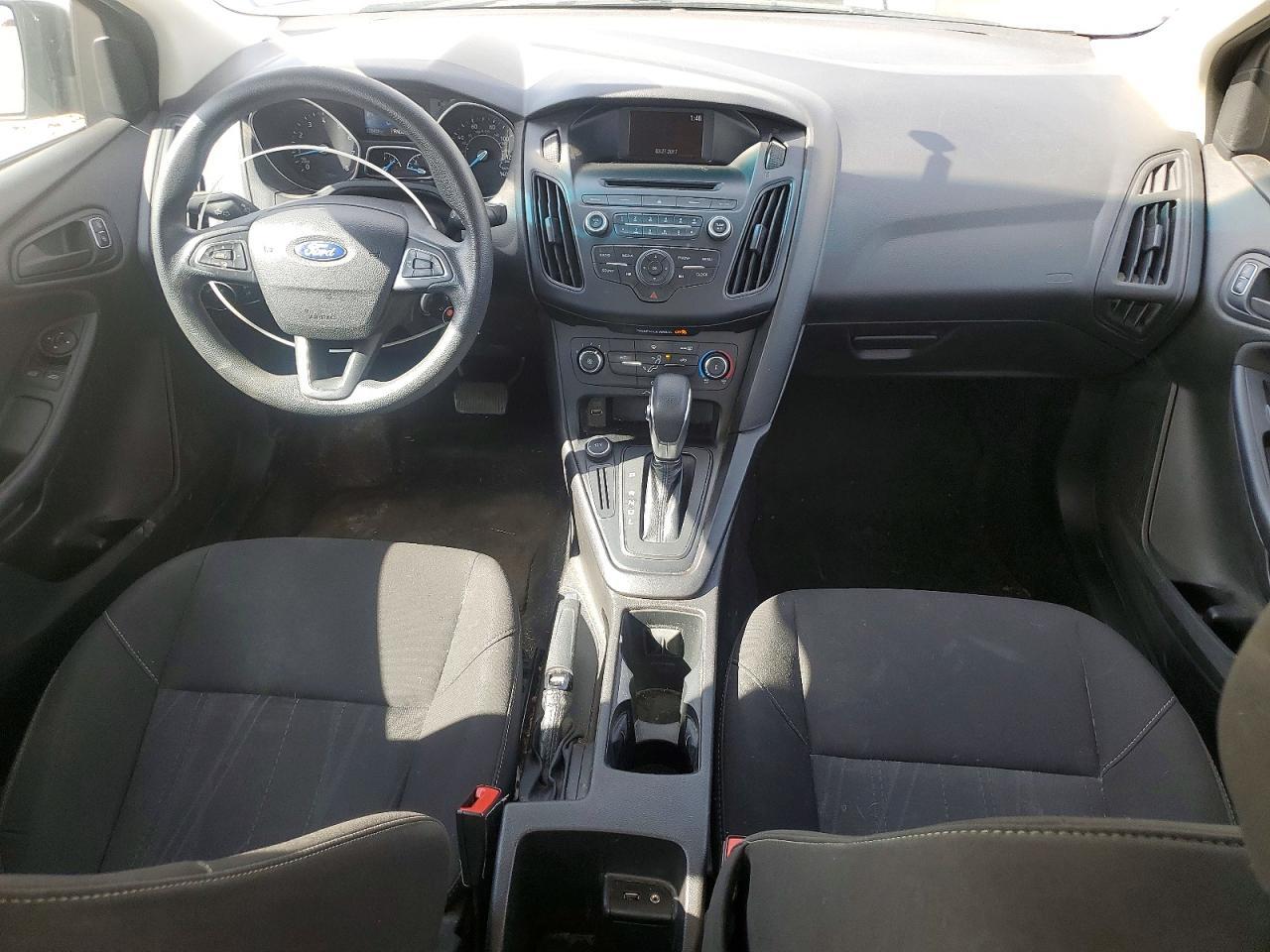 2016 Ford Focus s