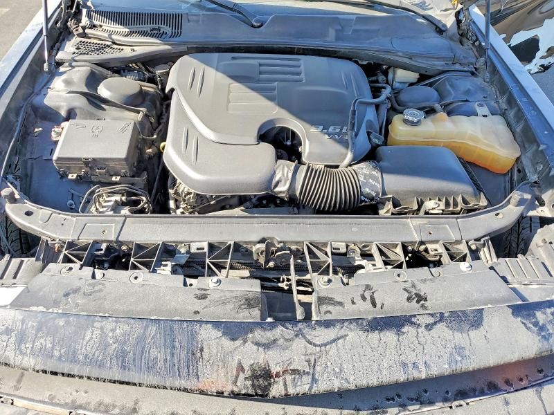 2015 Dodge Challenger sxt