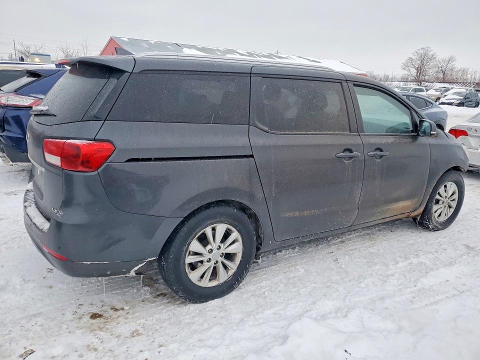 2016 KIA Sedona lx