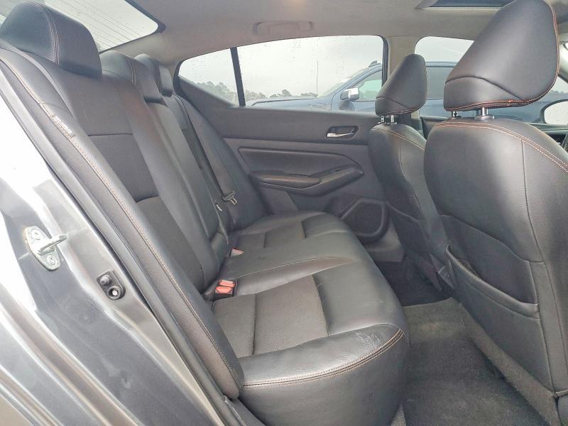 2019 Nissan Altima sr