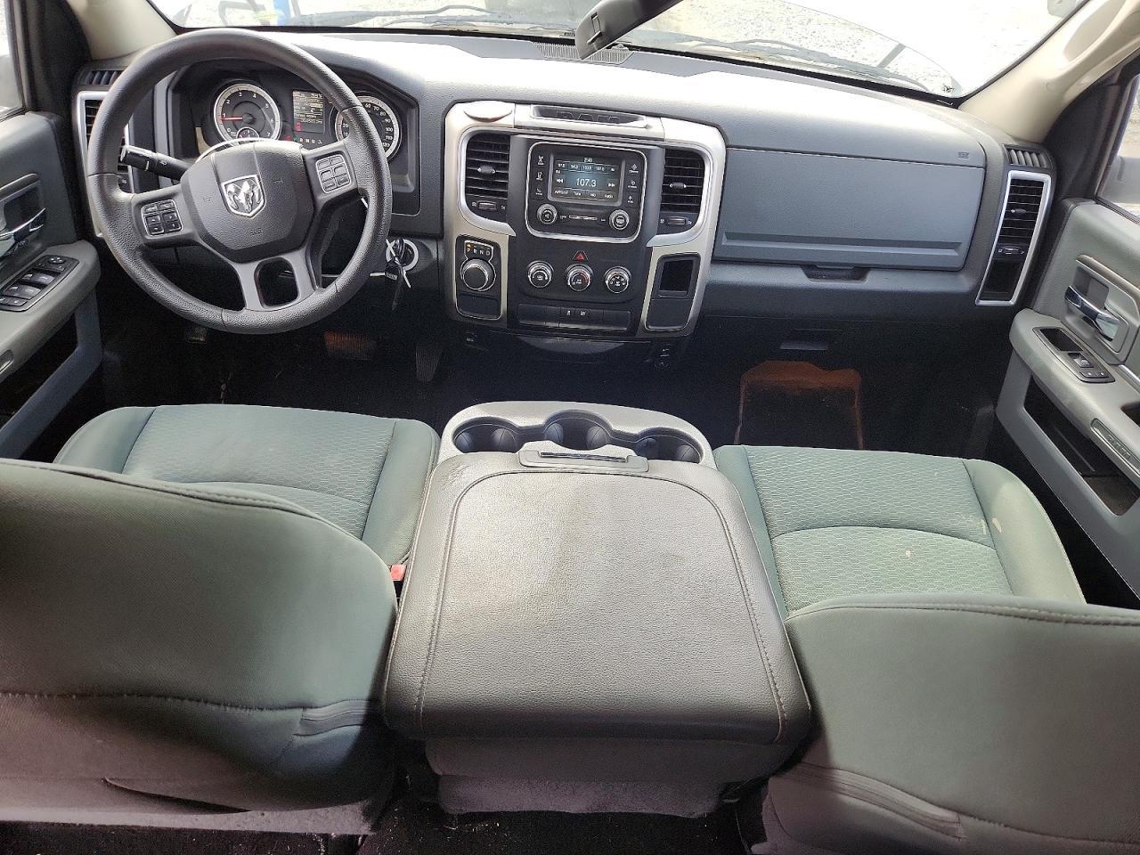 2015 Dodge RAM 1500 SLT