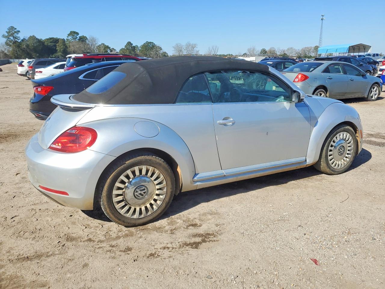2016 Volkswagen Beetle s