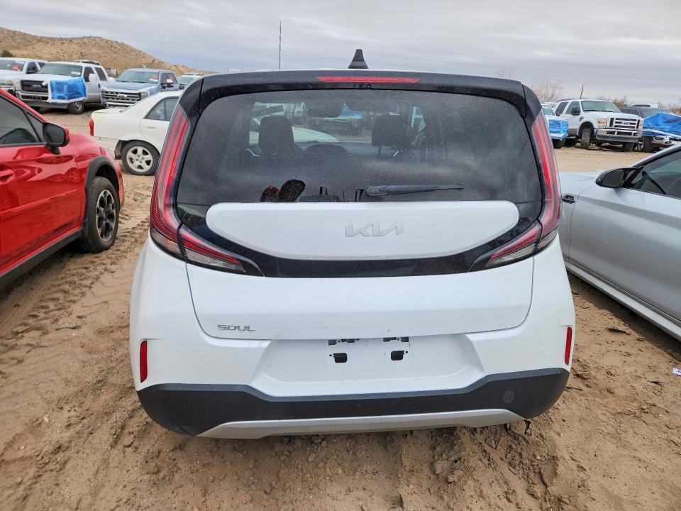 2023 KIA Soul lx