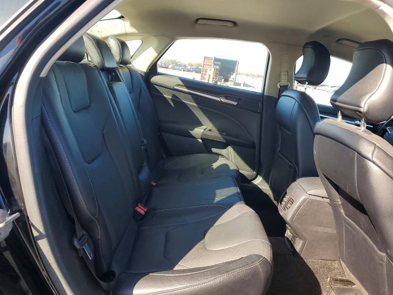 2018 Ford Fusion Titanium/platinum hev