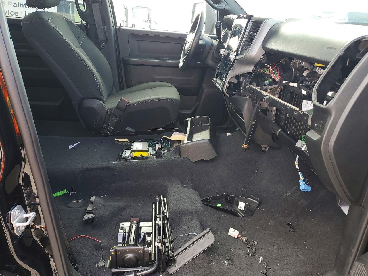 2025 Dodge RAM 3500 Truck Cab AND Chassis