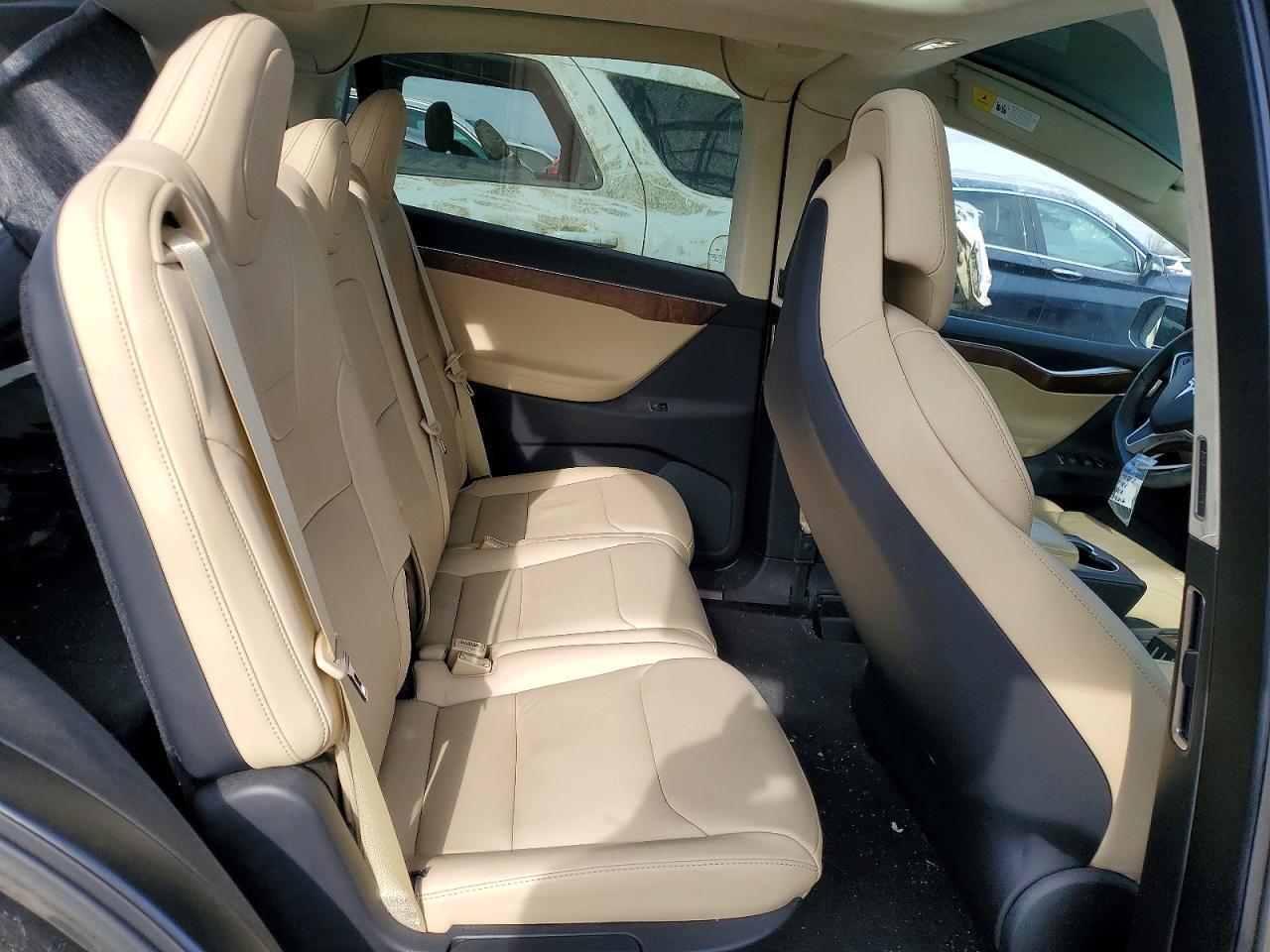 2017 Tesla Model x