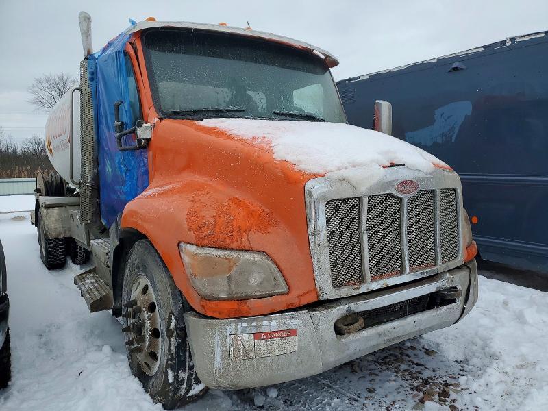 2023 Peterbilt 537