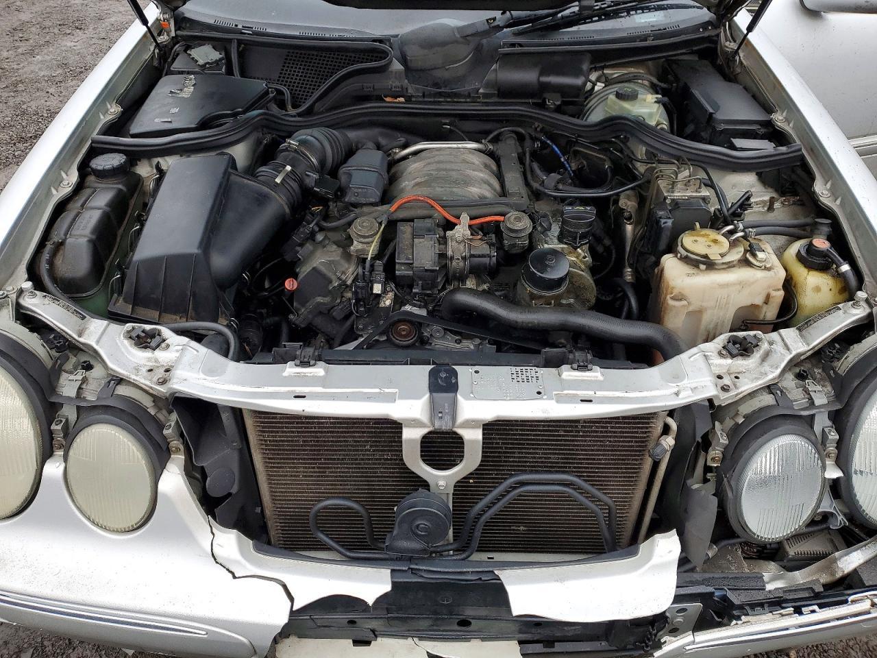 2000 Mercedes-Benz E 320