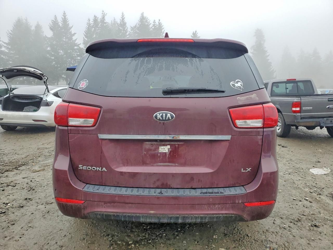 2016 KIA Sedona lx