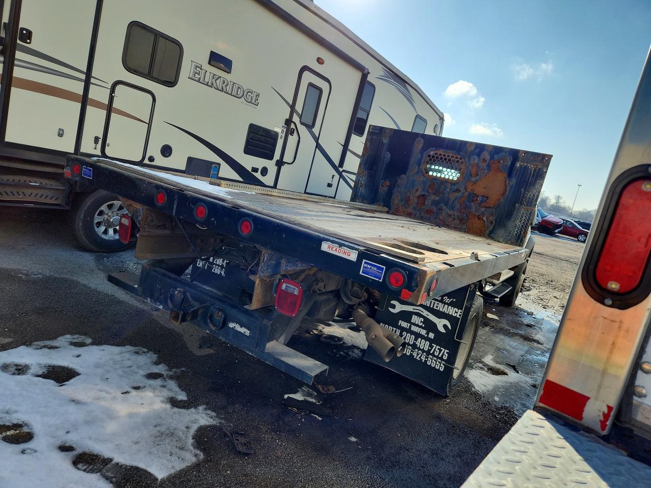 2017 Ford F450 Super Duty Flatbed Truck
