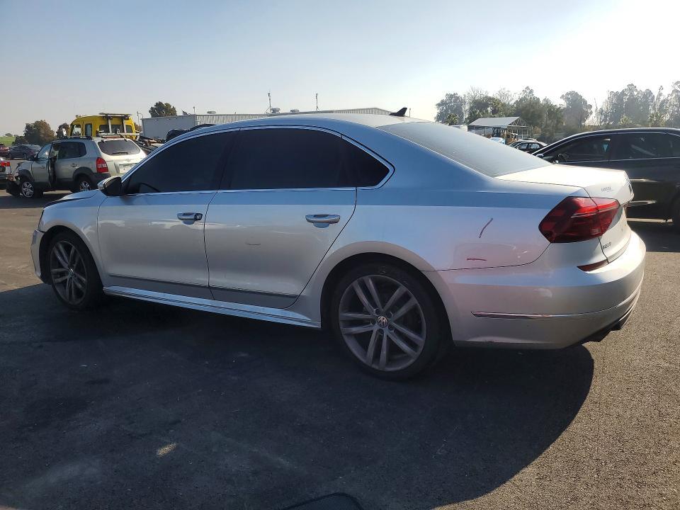 2017 Volkswagen Passat R-line