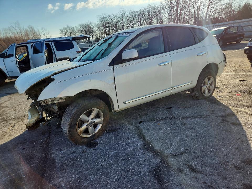 2013 Nissan Rogue s