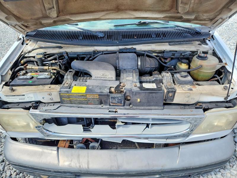 1999 Ford Econoline E150 van