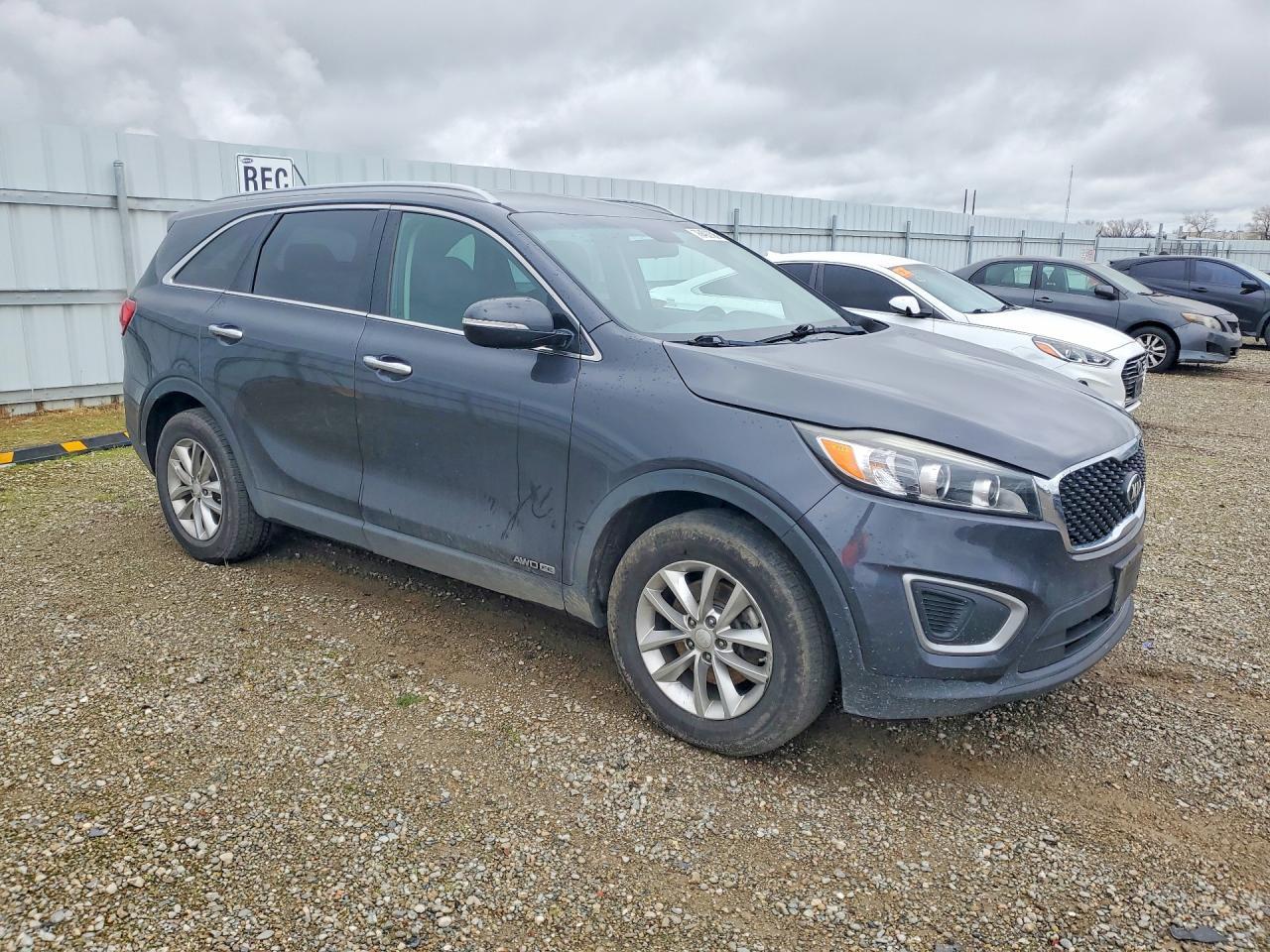 2017 KIA Sorento lx