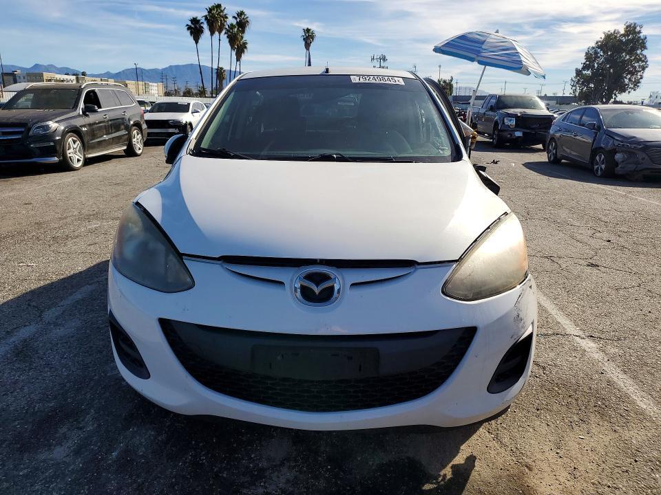 2014 Mazda 2 Sport
