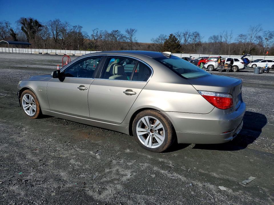 2010 BMW 528 i