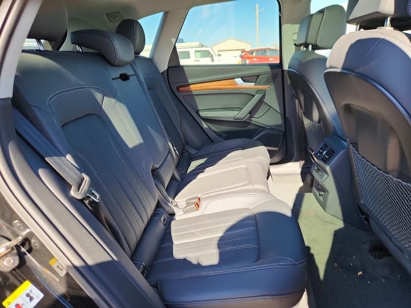 2023 Audi Q5 Premium Plus 40