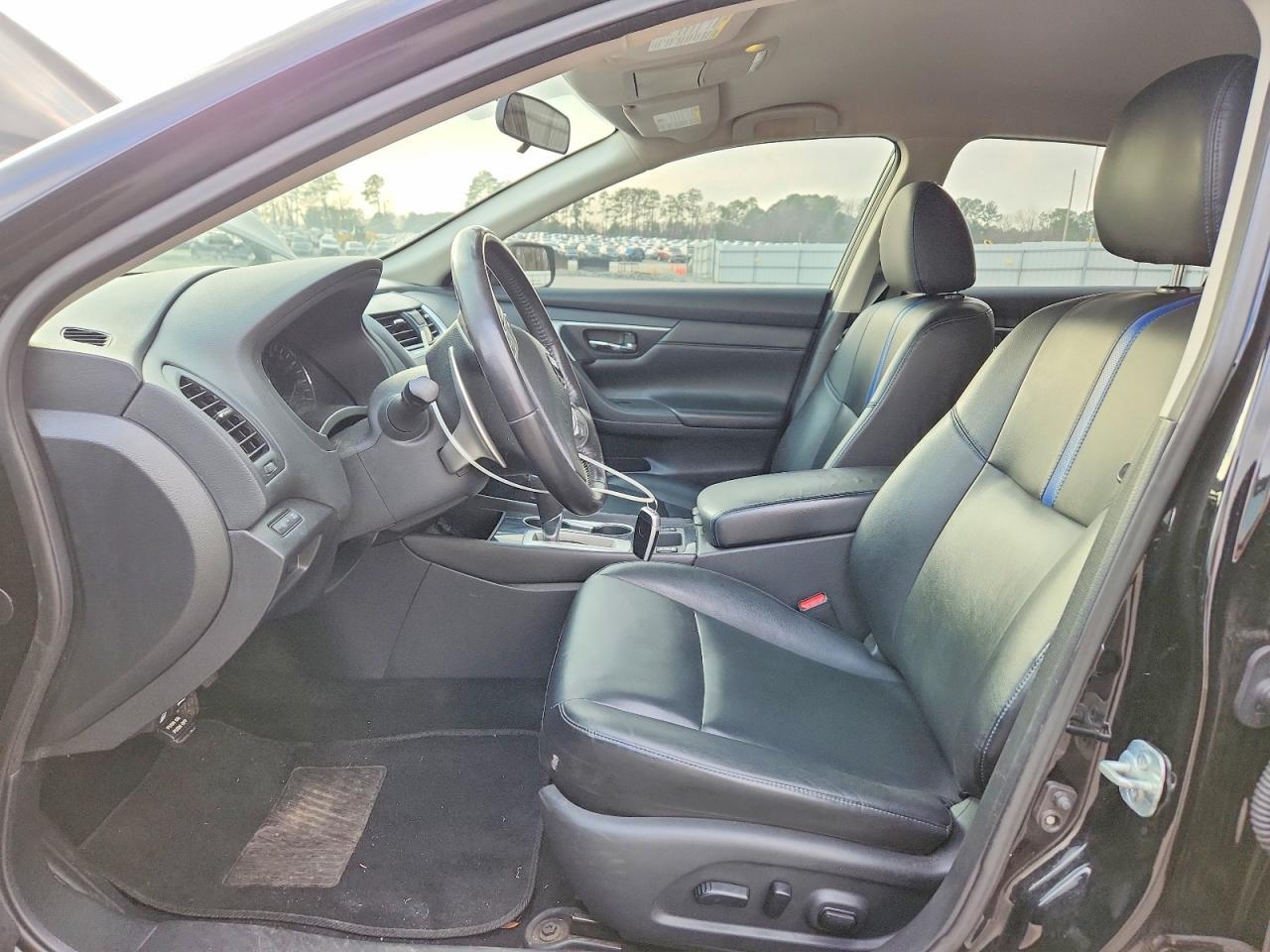 2018 Niss Altima 2.0 sr