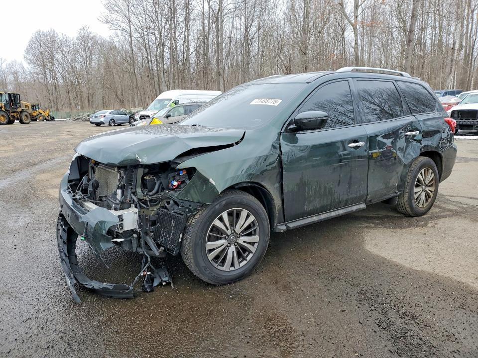 2018 Niss Pathfinder sv