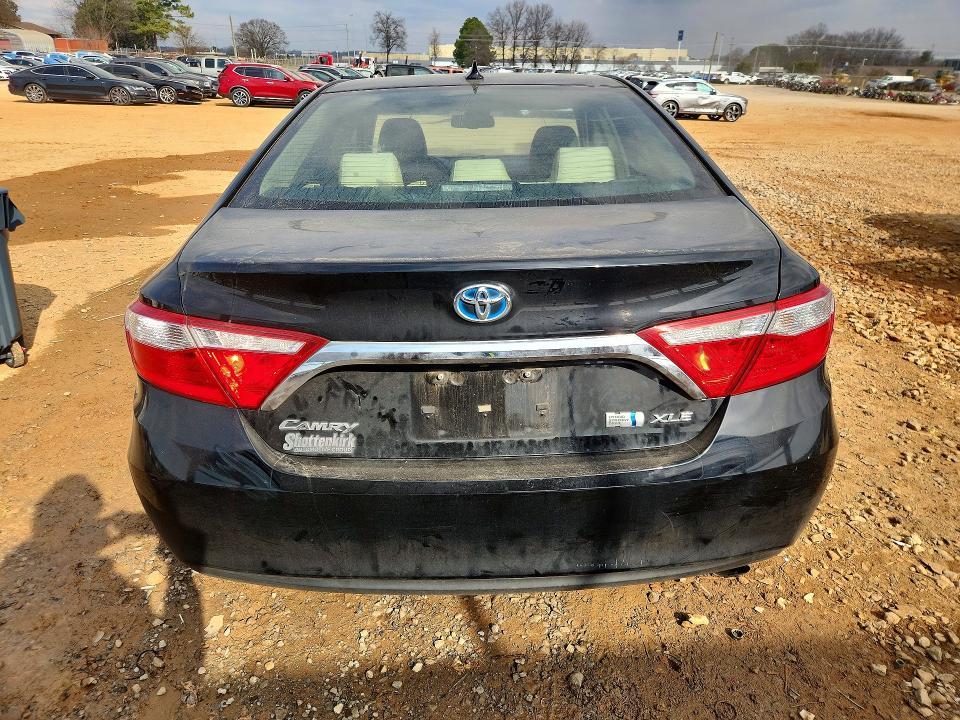 2015 Toyota Camry Hybrid