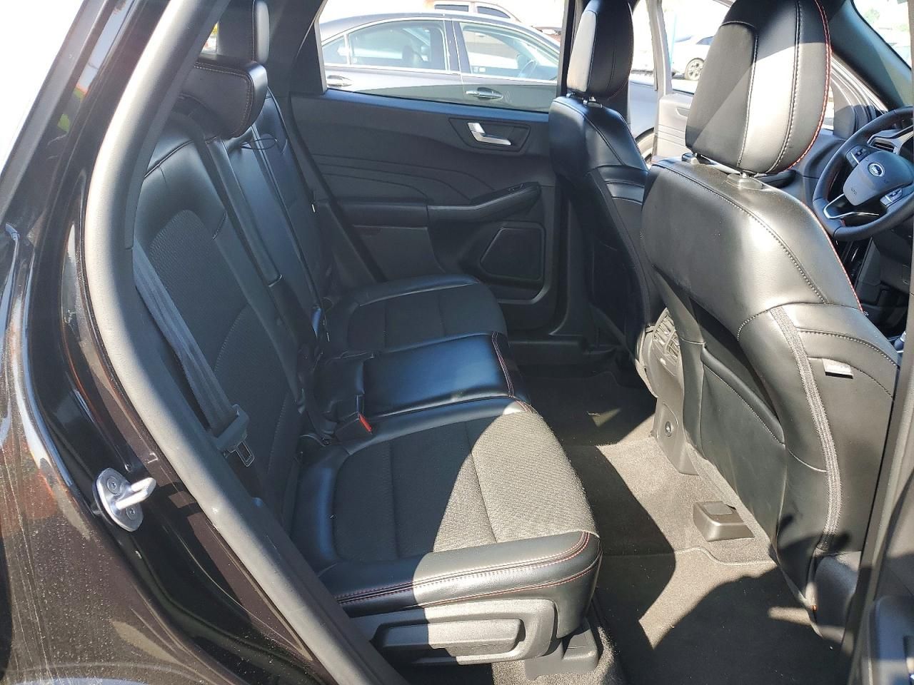 2025 Ford Escape st Line