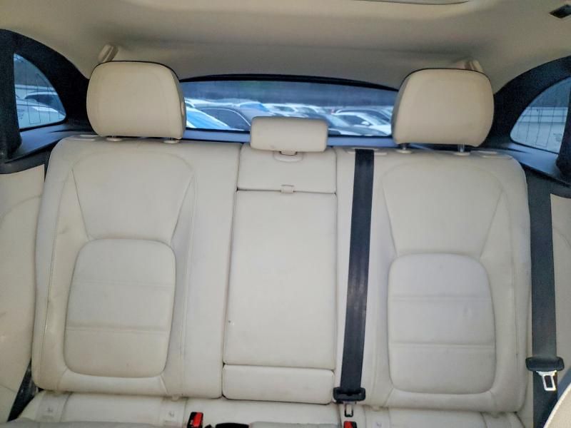 2019 Jaguar F-pace Prestige