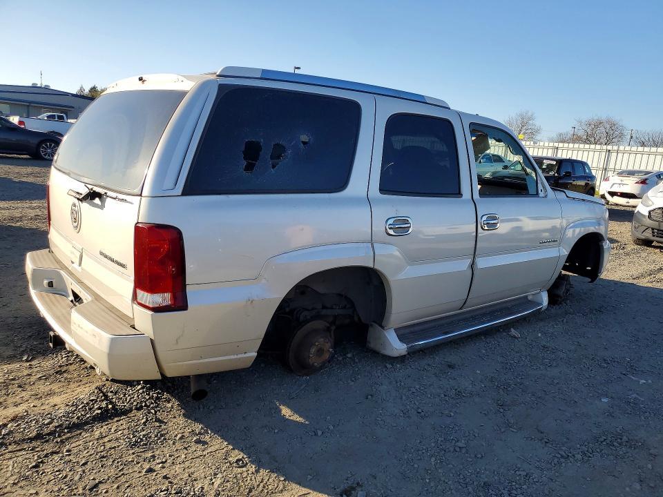 2003 Cadillac Escalade Luxury
