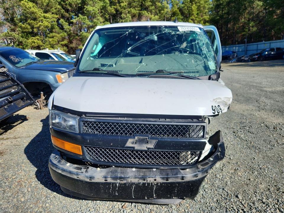 2023 Chevrolet Express G3500 LS
