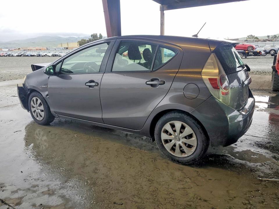 2013 Toyota Prius c