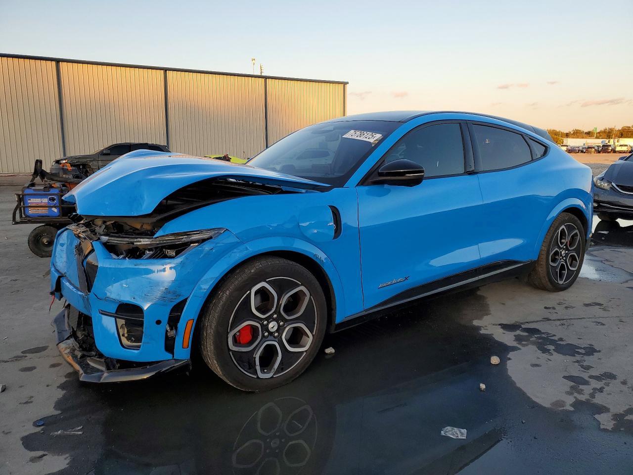 2023 Ford Mustang Mach-e gt