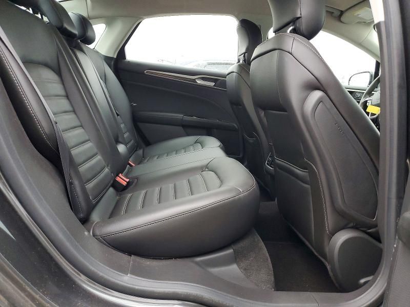 2015 Ford Fusion se Hybrid