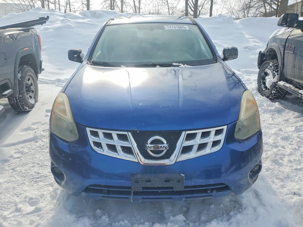2011 Nissan Rogue s