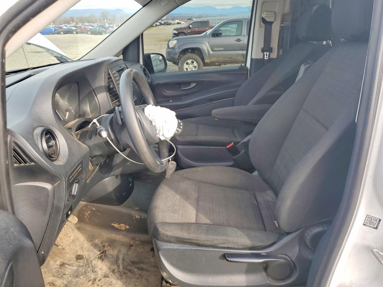 2017 Mercedes-Benz Metris Utility / Service Van