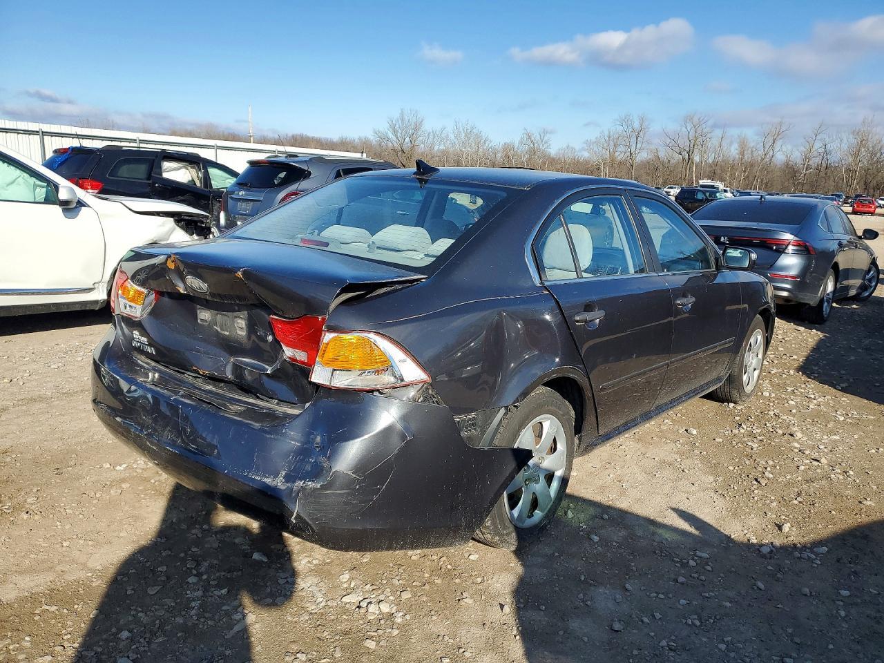 2010 KIA Optima lx