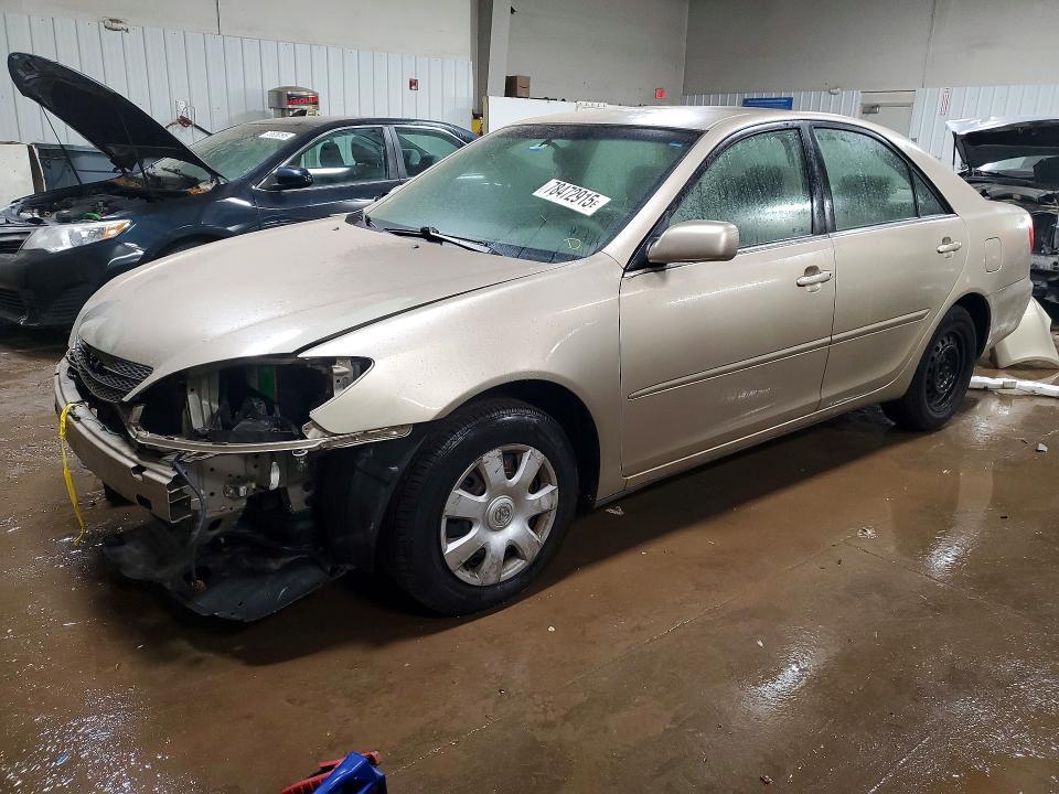 2004 Toyota Camry le