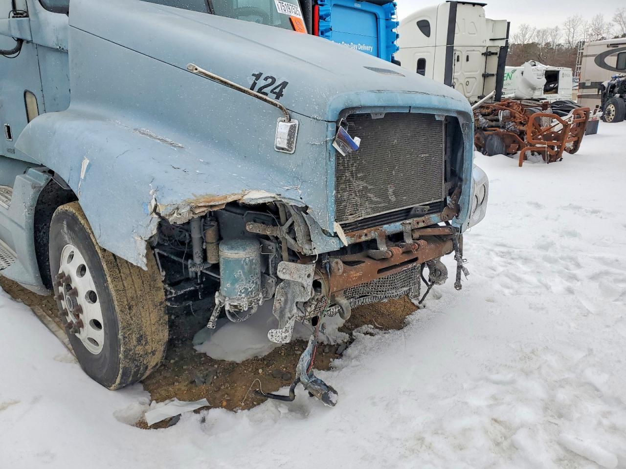 2007 Freightliner Conventional ST120