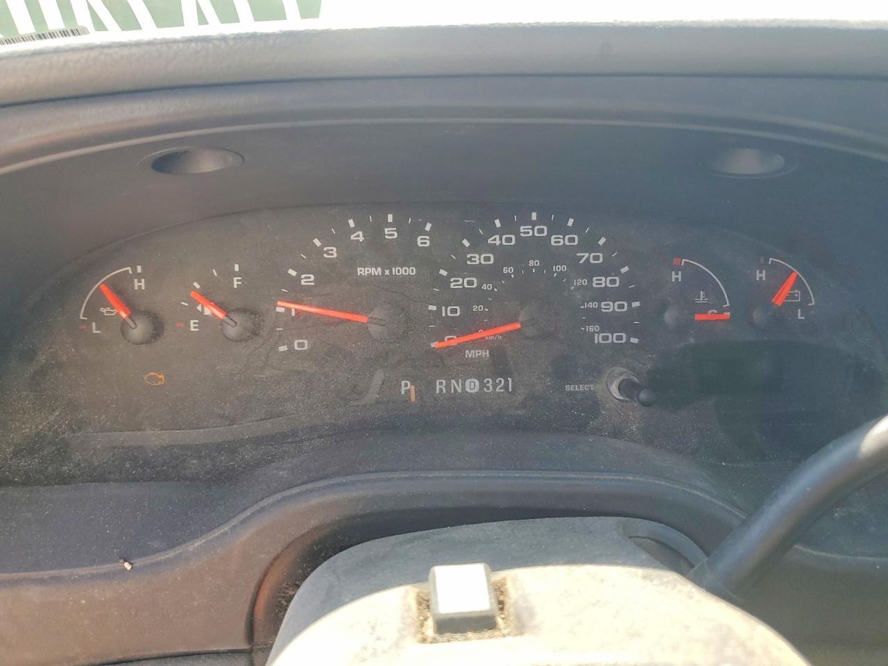 2005 Ford E350 BOX Truck