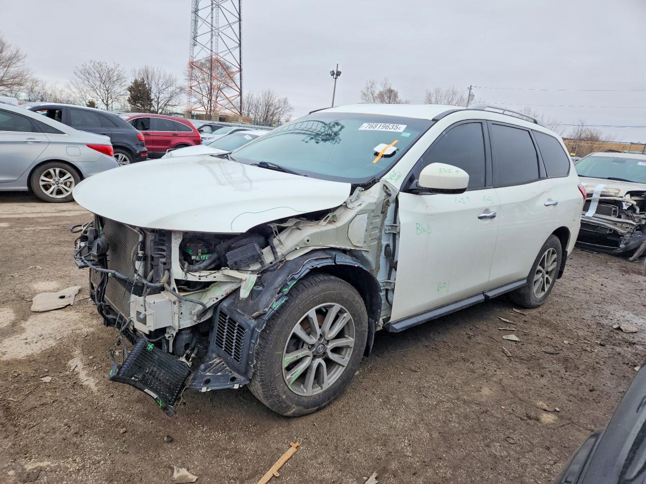 2014 Nissan Pathfinder s