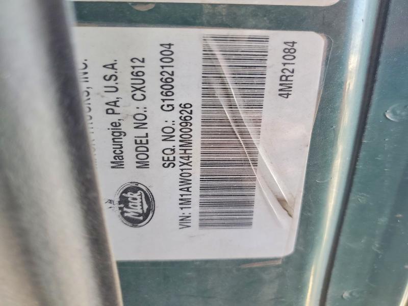2017 Mack CXU612 Semi Truck