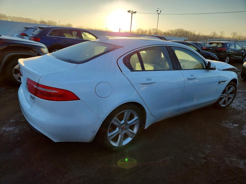 2017 Jaguar Xe Premium