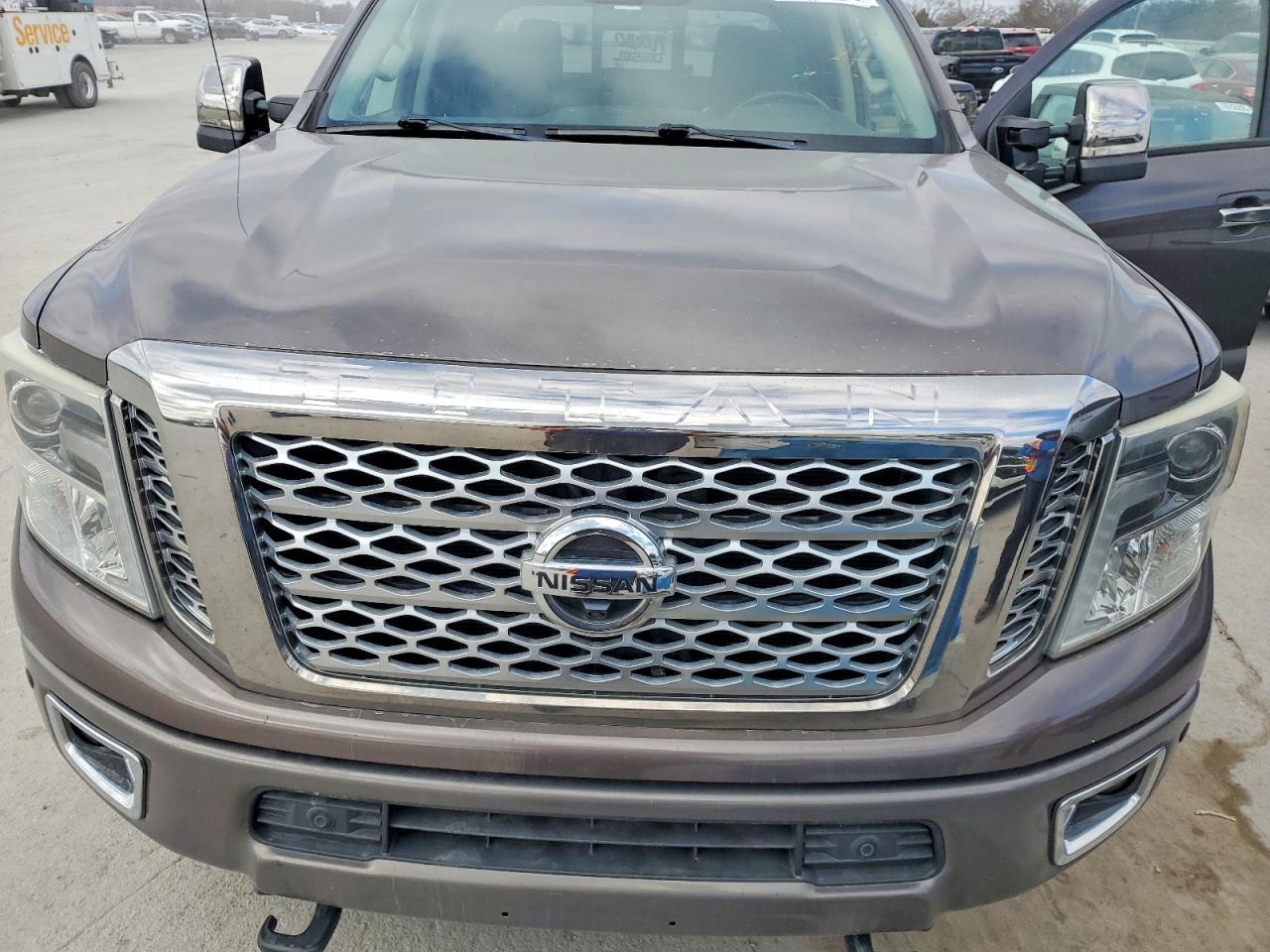 2016 Nissan Titan XD SL